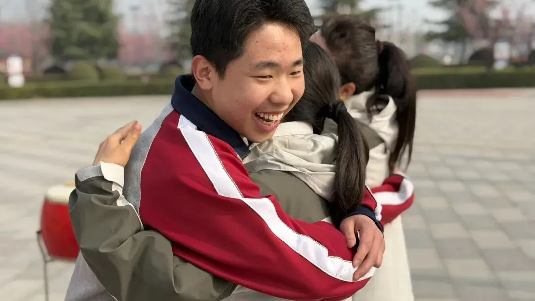 青春远足向光行 百日逐梦战中考——秦都中学举行2026届中考百日誓师暨远足励志活动 第41张 青春远足向光行 百日逐梦战中考——秦都中学举行2026届中考百日誓师暨远足励志活动 第41张