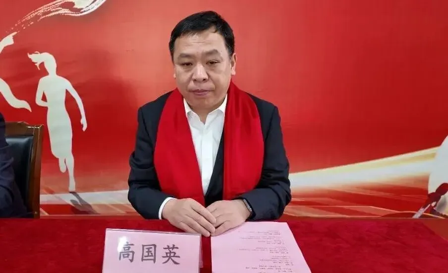骐骥一跃冲百日,策马扬鞭战中考——离石区城镇中学中考百日誓师大会圆满举行 第21张 骐骥一跃冲百日,策马扬鞭战中考——离石区城镇中学中考百日誓师大会圆满举行 第21张