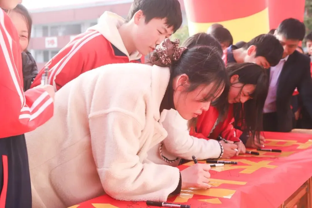 陶湾中学2026年决胜中考百天冲刺誓师大会 第36张 陶湾中学2026年决胜中考百天冲刺誓师大会 第36张