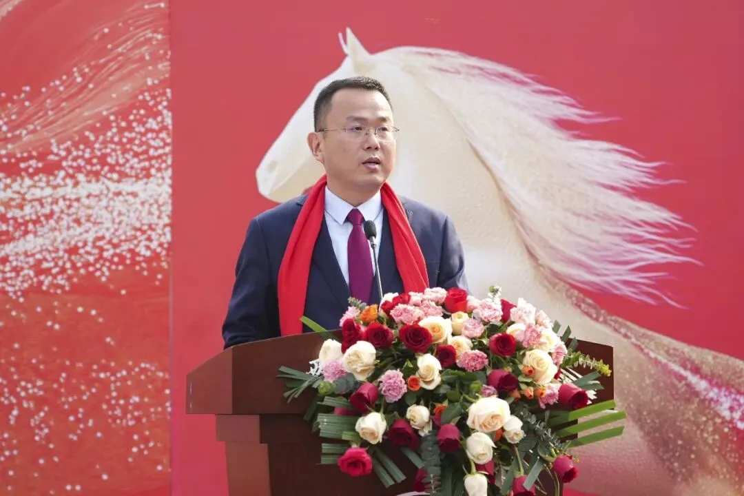亮剑中考搏百日 筑梦六月创辉煌 | 交大附中雁塔校区举行初2026届百日誓师大会-第13张图片-四季读书网