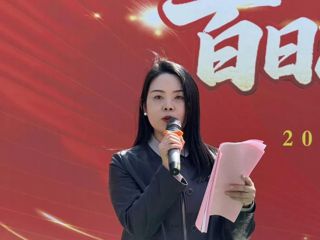 百日磨剑,逐梦中考——艾溪湖中学2026届中考百日誓师大会-第17张图片-四季读书网