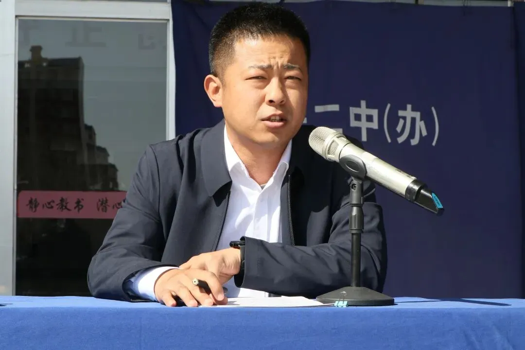 骐骥驰骋赴新程 砺剑中考创辉煌|中宁二中2026年春季开学典礼暨九年级备考动员大会 第49张 骐骥驰骋赴新程 砺剑中考创辉煌|中宁二中2026年春季开学典礼暨九年级备考动员大会 第49张
