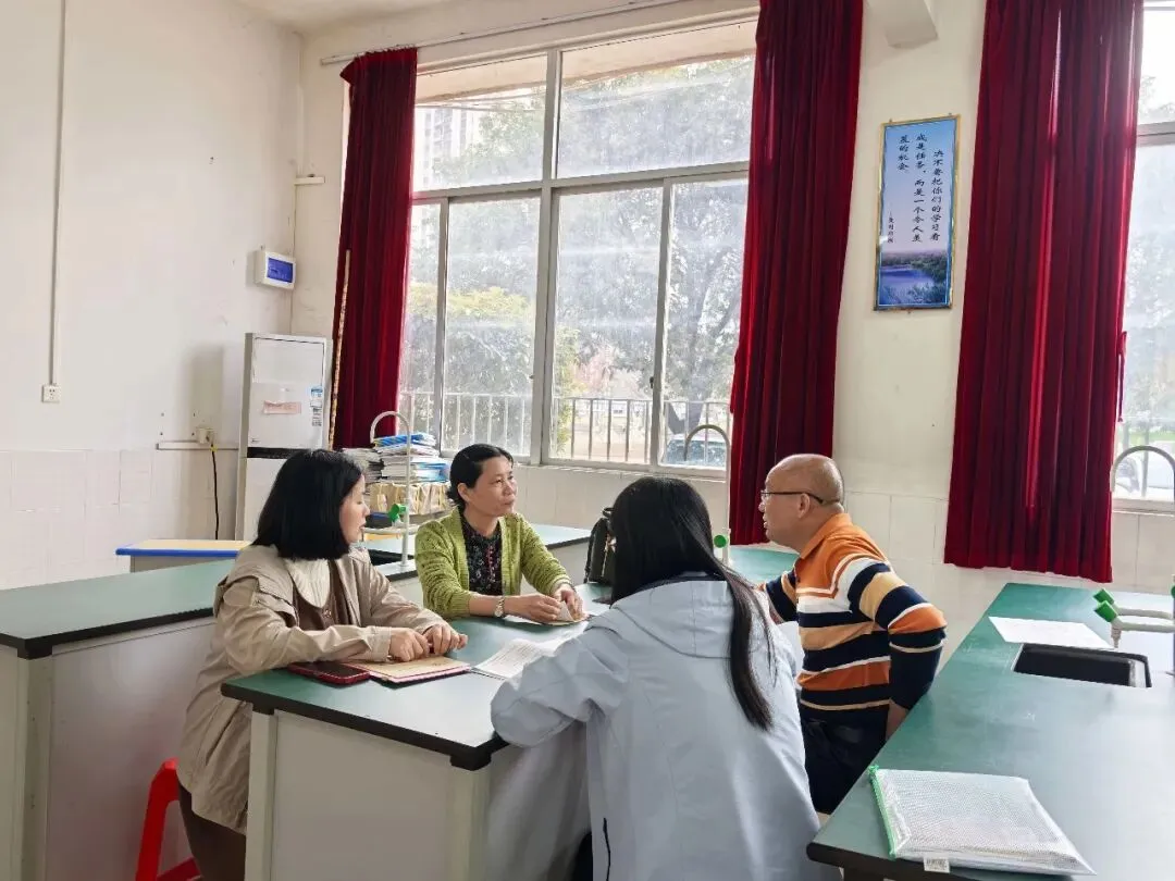 凝心聚力析质量,精准施策备中考——清新二中教育集团3月理事会、教学质量分析会暨备考策略交流活动圆满举行-第38张图片-四季读书网