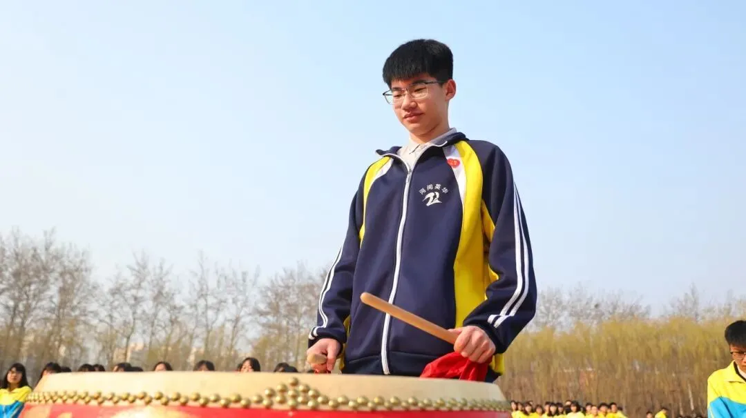 开战!英华少年策马燃百日,踏风而上,中考必胜!-第13张图片-四季读书网