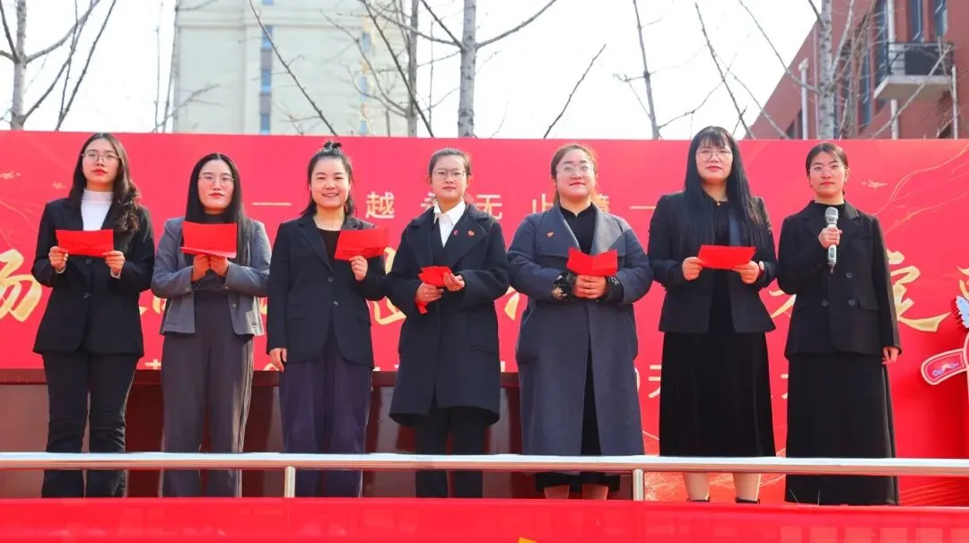 开战!英华少年策马燃百日,踏风而上,中考必胜!-第70张图片-四季读书网