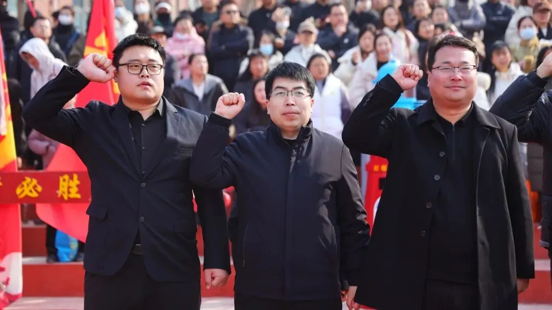 开战!英华少年策马燃百日,踏风而上,中考必胜!-第78张图片-四季读书网