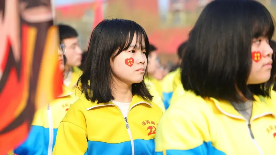 开战!英华少年策马燃百日,踏风而上,中考必胜!-第85张图片-四季读书网