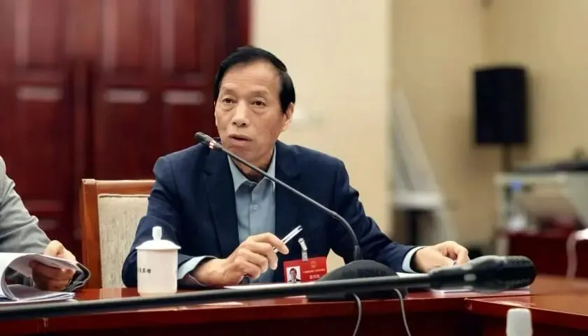 建议取消中考分流!建议70岁以上农民养老金提至500!建议允许60岁以上农民工继续务工!两会代表建言献策,每条都是真正的民生关切!-第5张图片-四季读书网 建议取消中考分流!建议70岁以上农民养老金提至500!建议允许60岁以上农民工继续务工!两会代表建言献策,每条都是真正的民生关切!-第5张图片-四季读书网