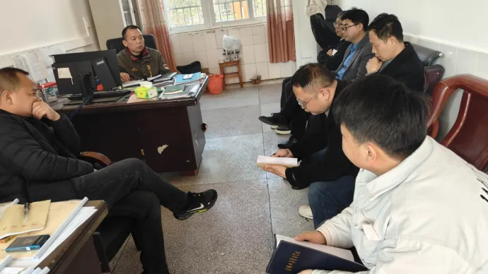 精准调研明方向 凝心聚力备中考——石首市九年级教学调研走进高陵中学-第9张图片-四季读书网 精准调研明方向 凝心聚力备中考——石首市九年级教学调研走进高陵中学-第9张图片-四季读书网