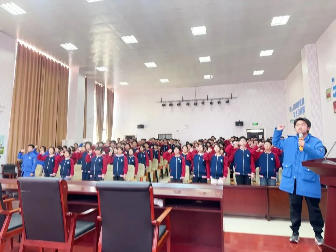 骐骥驰骋,亮剑中考!景德镇市实验学校 2026 届中考冲刺动员大会燃情启幕-第12张图片-四季读书网