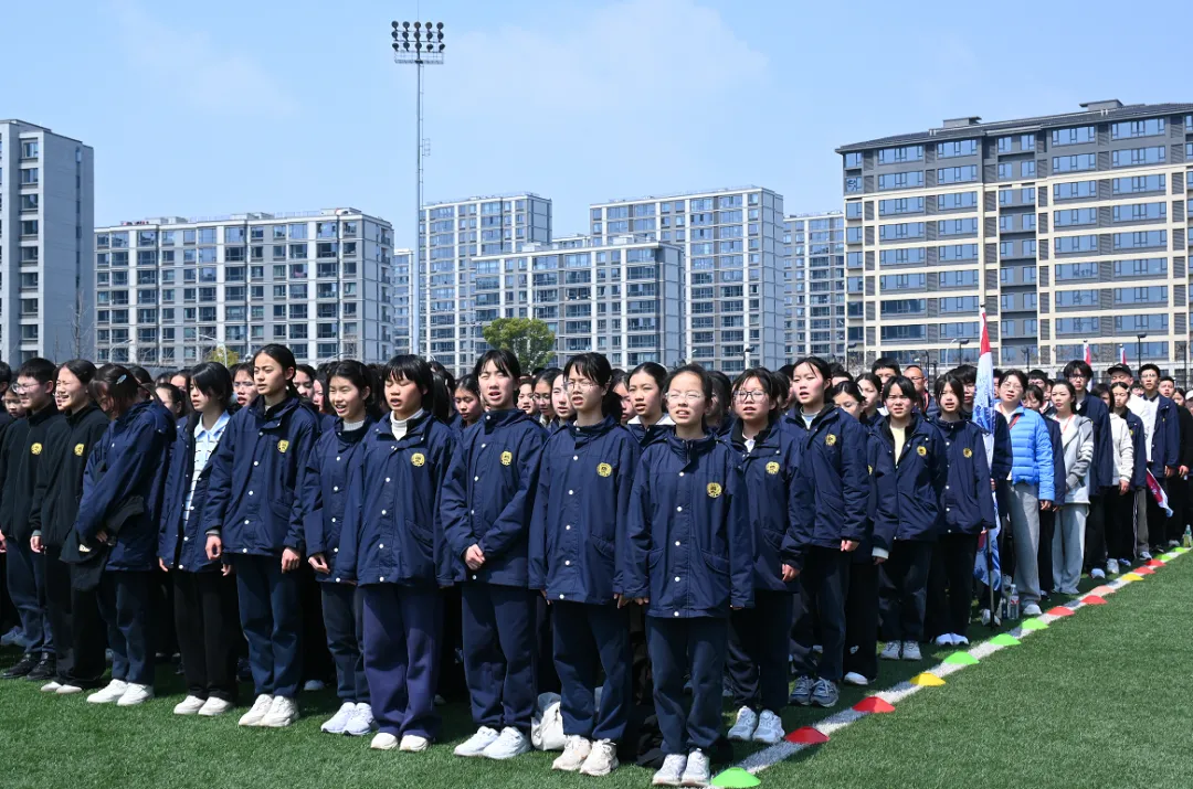 百日磨砺展锋芒 决胜中考铸辉煌 | 初中实验部九年级冲刺中考百日誓师大会成功举行!-第18张图片-四季读书网 百日磨砺展锋芒 决胜中考铸辉煌 | 初中实验部九年级冲刺中考百日誓师大会成功举行!-第18张图片-四季读书网