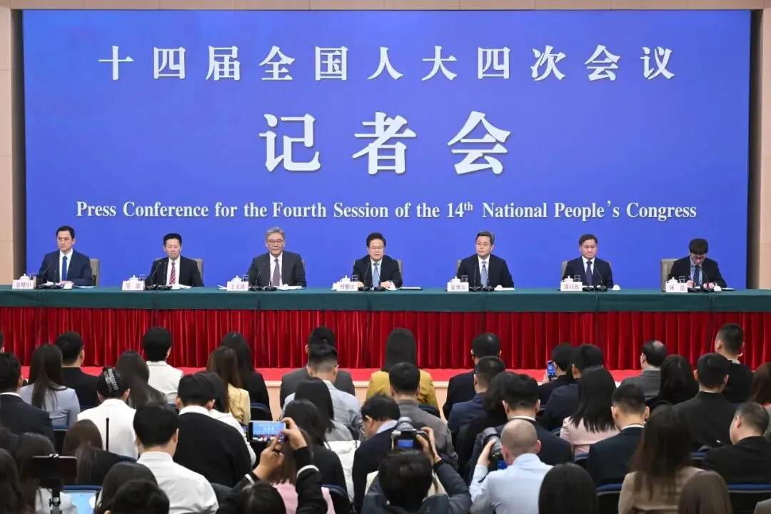 两会重磅!中考、高考、就业三重利好!国家定调:未来5年,这样规划最吃香 第2张 两会重磅!中考、高考、就业三重利好!国家定调:未来5年,这样规划最吃香 第2张