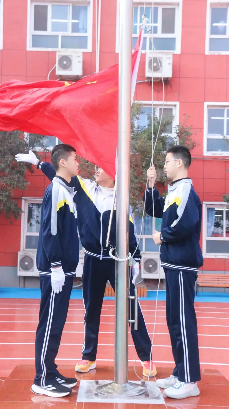 奋骐骥之蹄 创中考辉煌|磁县朝阳学校隆重举行2026中考百日誓师大会 第7张 奋骐骥之蹄 创中考辉煌|磁县朝阳学校隆重举行2026中考百日誓师大会 第7张