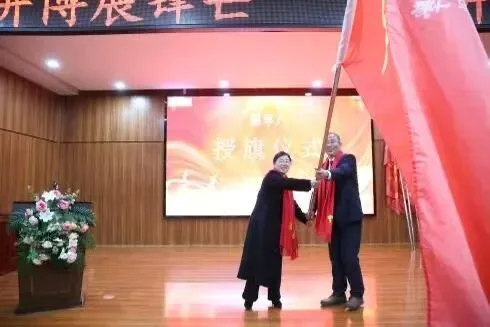 子长市中学|“百日拼搏展锋芒,决胜中考创辉煌”-第26张图片-四季读书网
