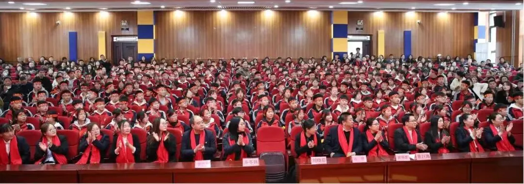 子长市中学|“百日拼搏展锋芒,决胜中考创辉煌”-第37张图片-四季读书网