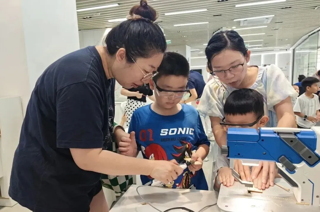 官宣!科技特长生正式纳入广东中考,学编程科创的孩子迎来黄金时代!-第15张图片-四季读书网