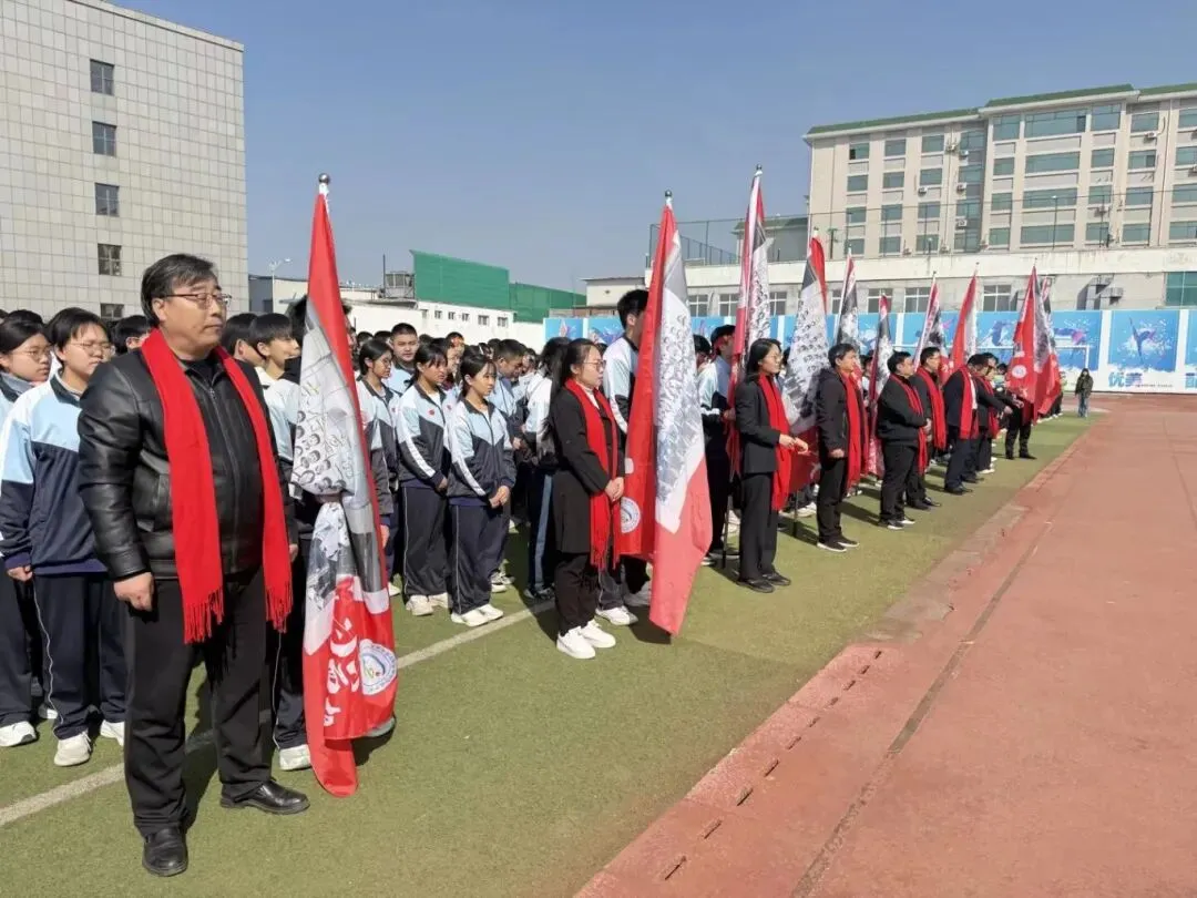 【全环境立德树人】百日砺剑,决胜中考——仲宫街道初级中学初三百日誓师大会隆重举行-第23张图片-四季读书网 【全环境立德树人】百日砺剑,决胜中考——仲宫街道初级中学初三百日誓师大会隆重举行-第23张图片-四季读书网