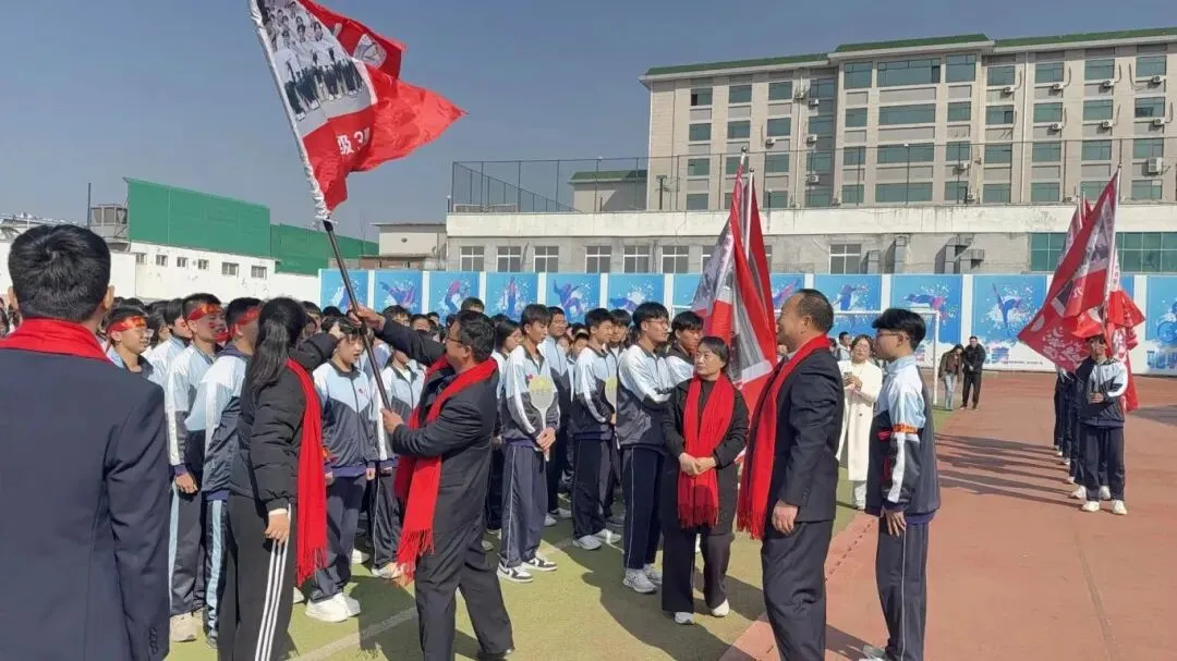 【全环境立德树人】百日砺剑,决胜中考——仲宫街道初级中学初三百日誓师大会隆重举行-第29张图片-四季读书网 【全环境立德树人】百日砺剑,决胜中考——仲宫街道初级中学初三百日誓师大会隆重举行-第29张图片-四季读书网