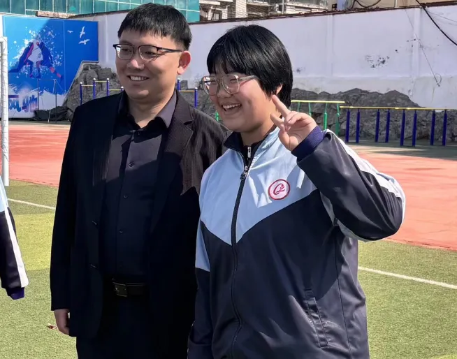 【全环境立德树人】百日砺剑,决胜中考——仲宫街道初级中学初三百日誓师大会隆重举行-第35张图片-四季读书网 【全环境立德树人】百日砺剑,决胜中考——仲宫街道初级中学初三百日誓师大会隆重举行-第35张图片-四季读书网