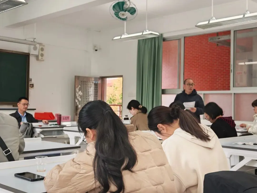 深耕课堂研真题,聚力共寻备考策——广州市黄凤金名师工作室赴从化中学参加高三备考专项研修活动-第8张图片-四季读书网