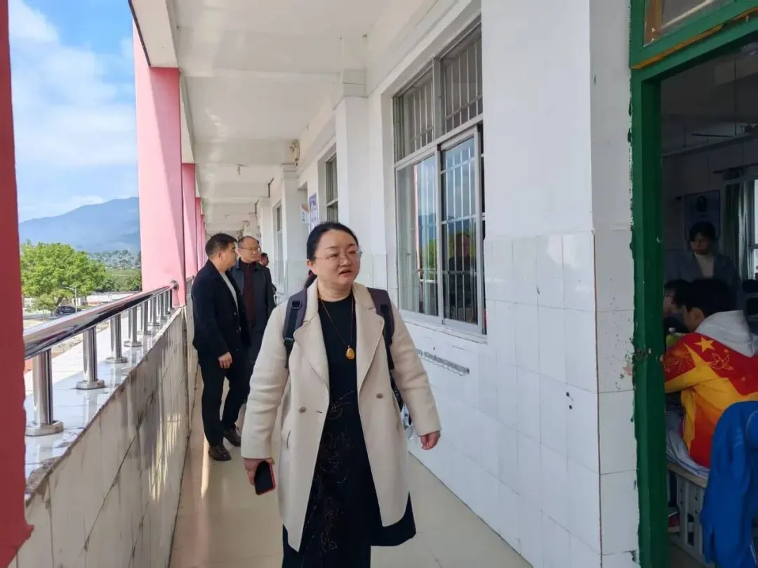 精准视导明方向 凝心聚力备中考-第10张图片-四季读书网