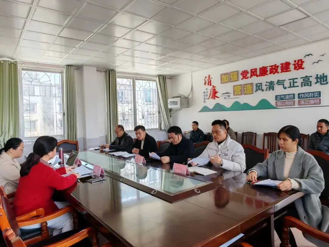 精准视导明方向 凝心聚力备中考-第19张图片-四季读书网