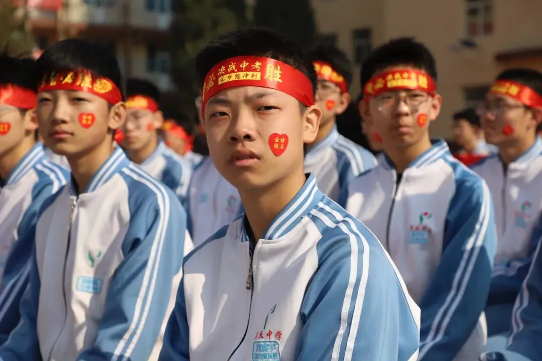 【校园动态】百日砺剑,决胜中考:英杰中学初三年级表彰大会圆满举行-第63张图片-四季读书网 【校园动态】百日砺剑,决胜中考:英杰中学初三年级表彰大会圆满举行-第63张图片-四季读书网