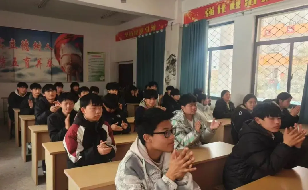 百日砺剑战中考 青春逐梦向未来——砀山县王古楼初中2026届百日誓师大会圆满举行 第5张 百日砺剑战中考 青春逐梦向未来——砀山县王古楼初中2026届百日誓师大会圆满举行 第5张