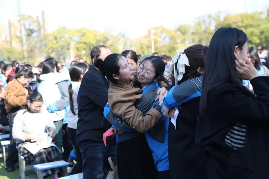 少年当立磨百日 以笔为剑赴中考——新钢中学中考百日冲刺誓师大会燃情启幕 第38张
