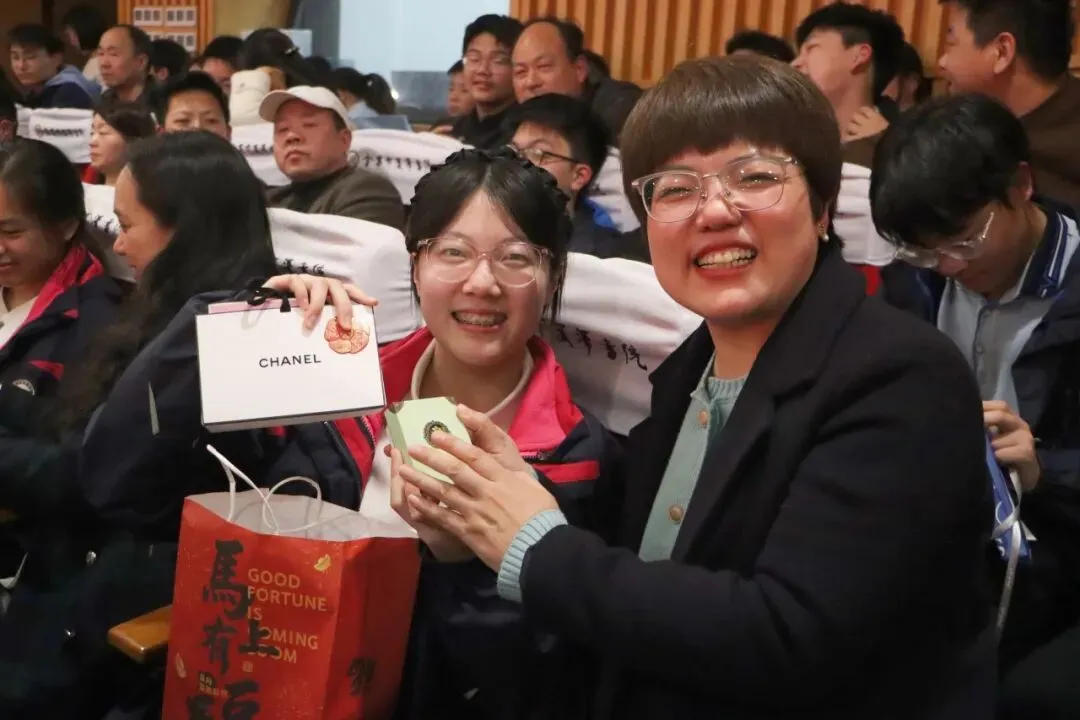 百日砺剑,誓创辉煌|丽泽中学2026届中考百日誓师大会圆满举行 第27张 百日砺剑,誓创辉煌|丽泽中学2026届中考百日誓师大会圆满举行 第27张