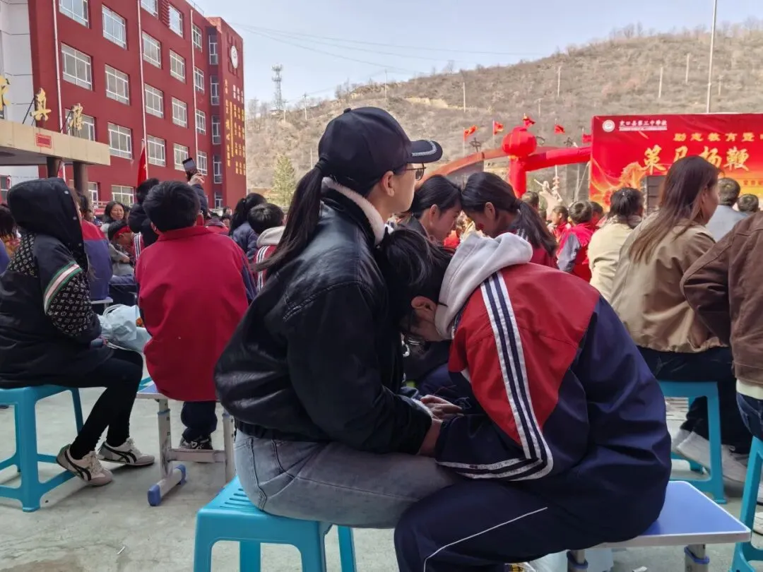 策马扬鞭 决胜未来——交口县第三中学校中考百日誓师大会 第90张 策马扬鞭 决胜未来——交口县第三中学校中考百日誓师大会 第90张