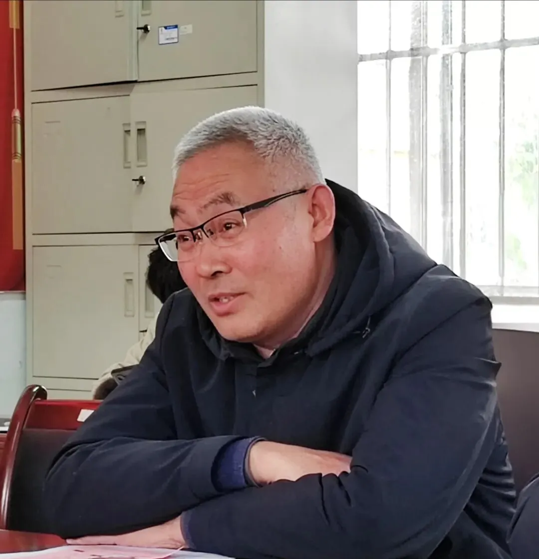 凝心聚力备中考 砥砺奋进铸辉煌——滨湖中学隆重召开毕业学科复习备考研讨会 第13张