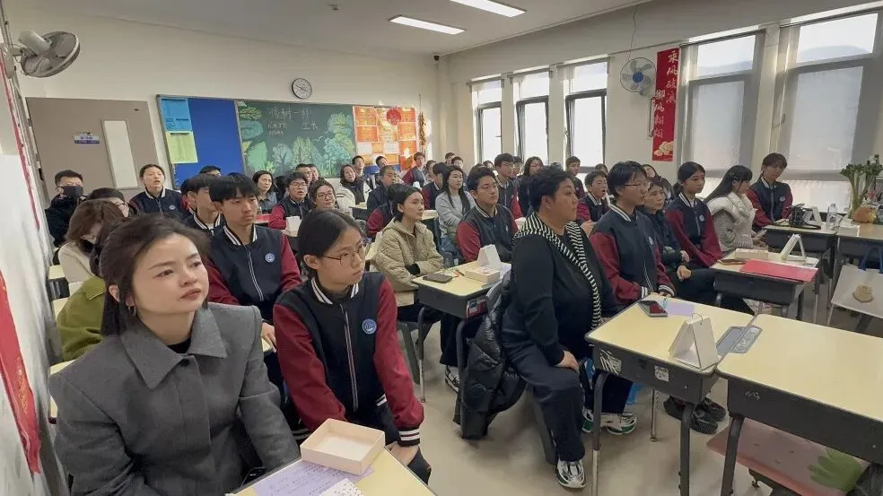 百日砺剑 逐梦中考——我校隆重举行2026届中考百日誓师大会 第21张 百日砺剑 逐梦中考——我校隆重举行2026届中考百日誓师大会 第21张