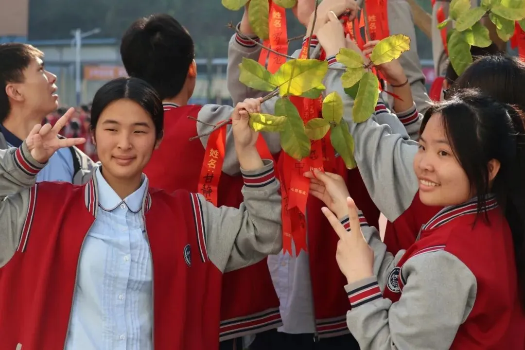 凝心聚力战百日,六月中考铸辉煌——梧州市第十中学举行中考百日动员大会 第30张