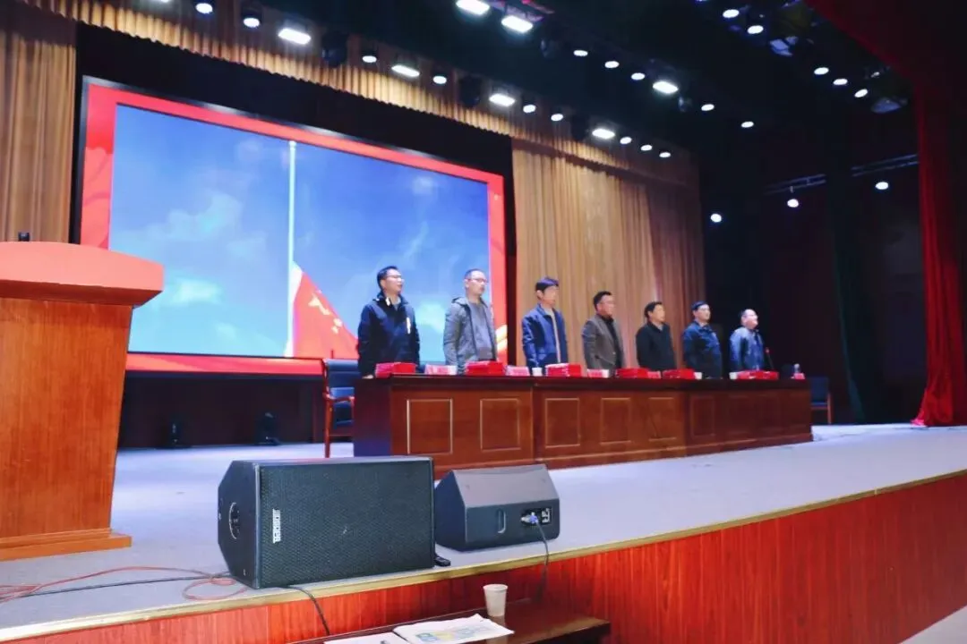 【中考加油】马跃百关 折桂当时—— 叶集区实验学校2026届毕业生心理健康教育暨动员大会隆重举行-第11张图片-四季读书网