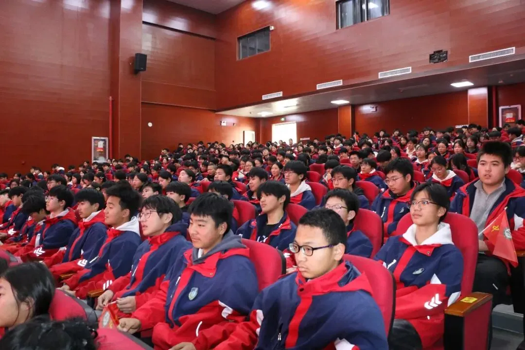 【中考加油】马跃百关 折桂当时—— 叶集区实验学校2026届毕业生心理健康教育暨动员大会隆重举行-第22张图片-四季读书网