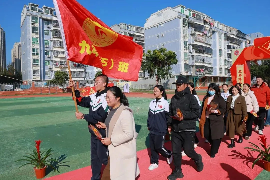 以梦为马,飞驰人生!我校隆重举行中考百日誓师大会-第45张图片-四季读书网