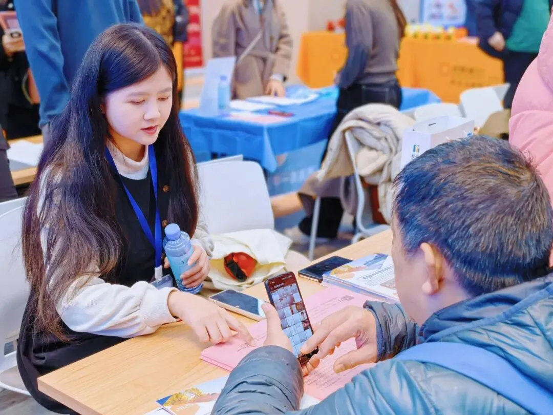 线上线下问中考!半岛中招会火热开局,携众高中全力助考中考季 第20张