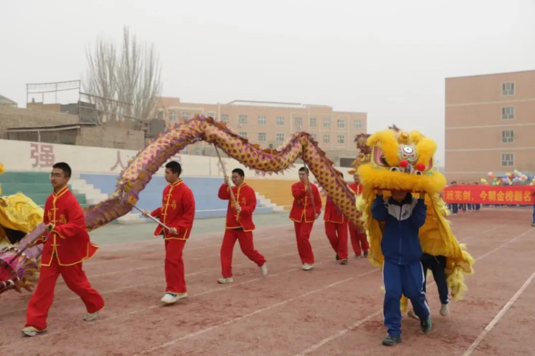 【中考动态】百日磨砺终亮剑 全力以赴定乾坤 —— 我校隆重举行2026届百日誓师大会 第3张