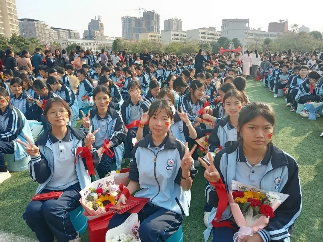 百日逐梦酬壮志 马跃中考铸辉煌——博白县实验中学举行2026届百日誓师大会 第36张