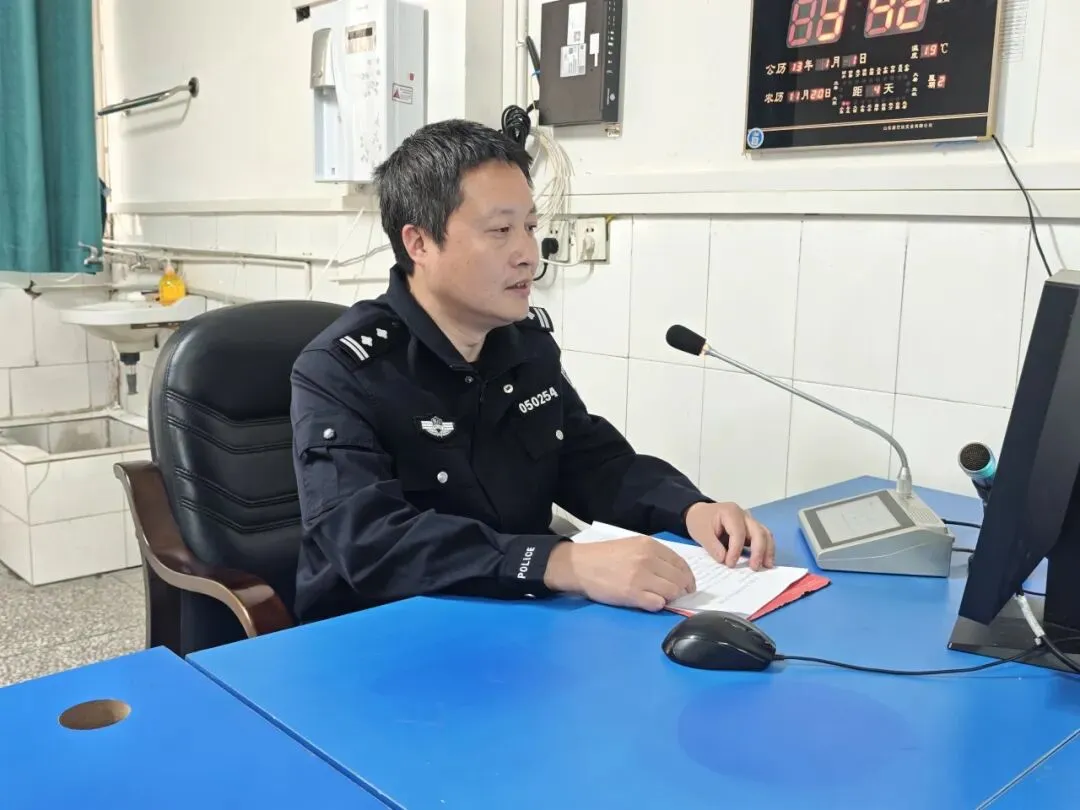 为中考蓄力!广安中学初三家长会,家校同心再出发 第6张