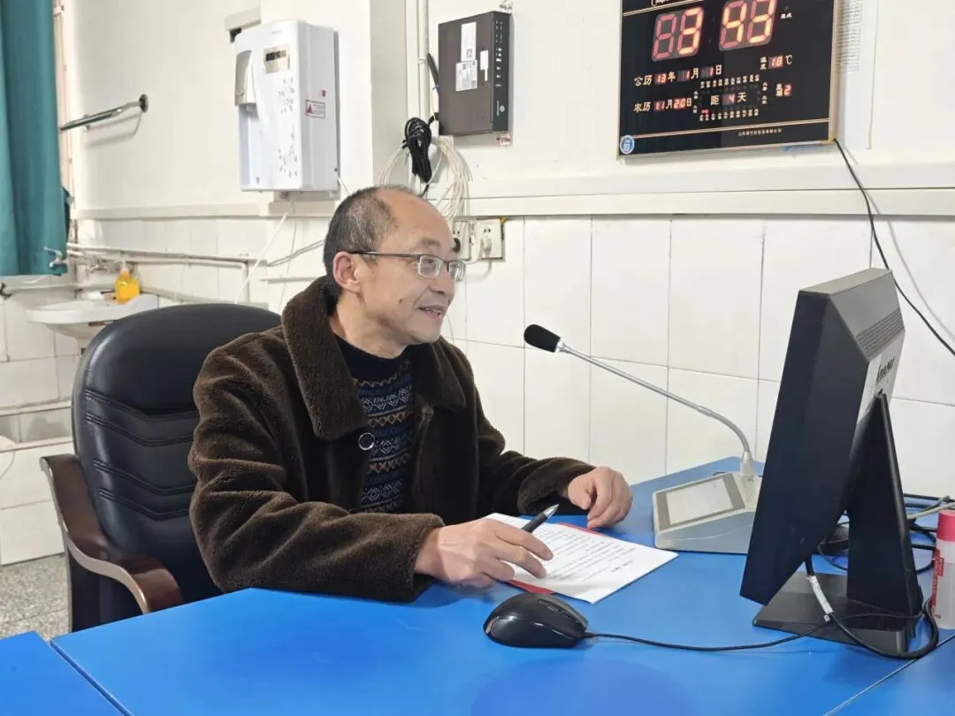 为中考蓄力!广安中学初三家长会,家校同心再出发 第15张