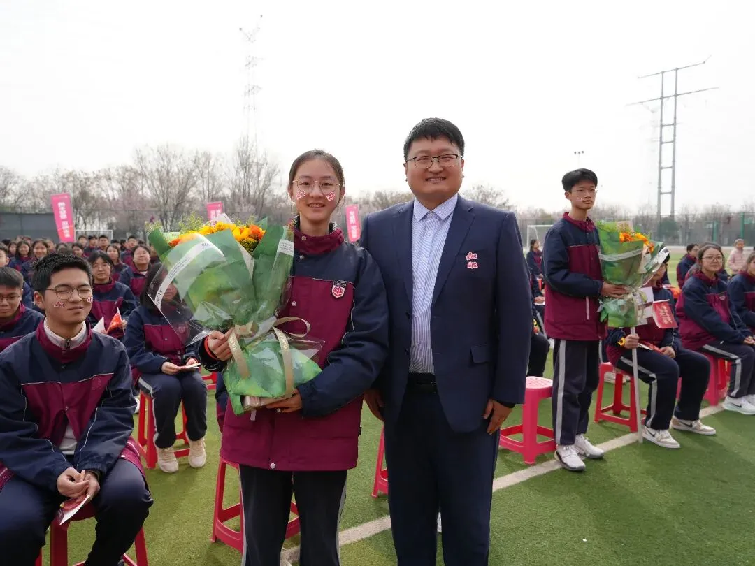 我校隆重举行初2026届中考百日誓师动员会 第40张