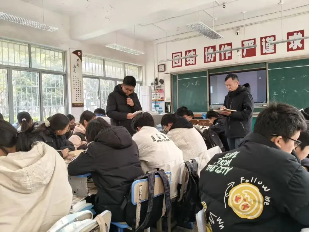 精准把脉促备考,誓言铿锵迎中考——石首市多校联动吹响2026冲锋号-第3张图片-四季读书网