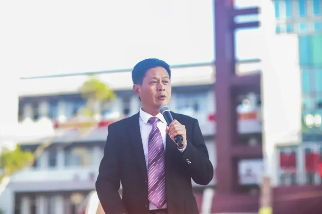 奋战百日·决胜中考 || 永定二中2026届九年级中考百日冲刺誓师大会-第18张图片-四季读书网