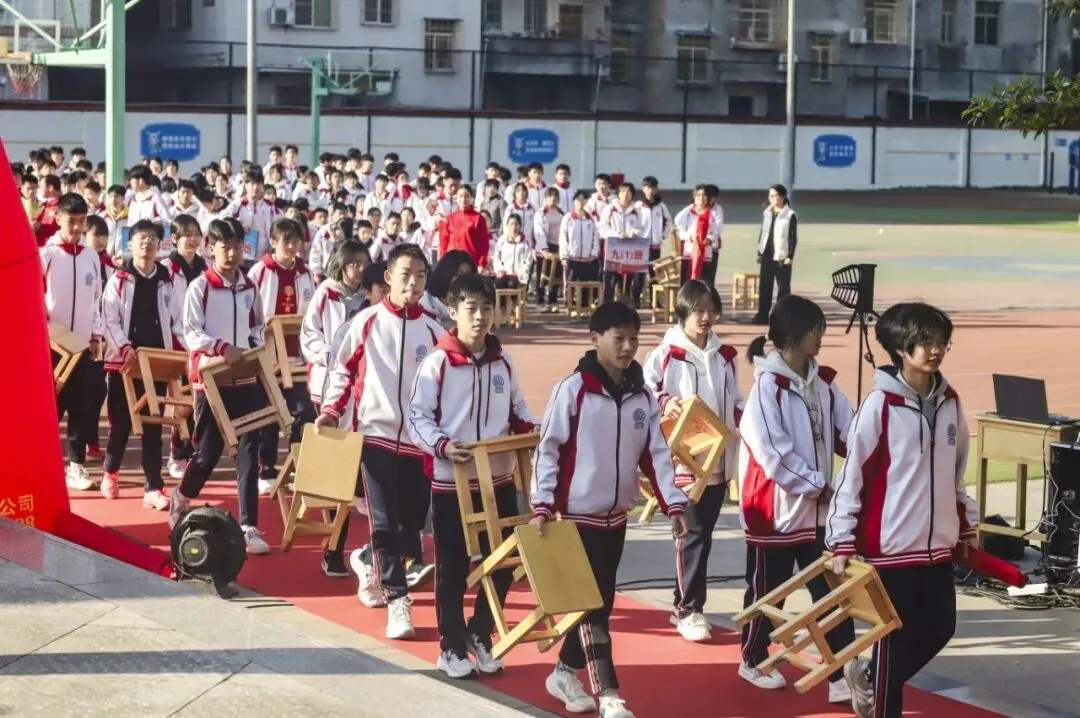 奋战百日·决胜中考 || 永定二中2026届九年级中考百日冲刺誓师大会-第40张图片-四季读书网
