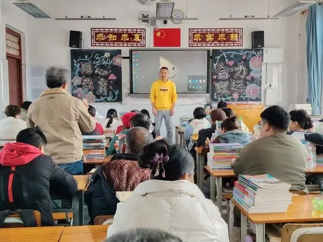 百日磨剑,逐梦中考| 思练中学2026届中考誓师大会燃情启幕-第59张图片-四季读书网