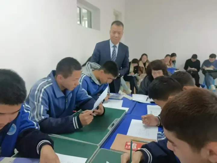 【教育教学】送教助中考 研思促提升——博湖中学邀请树人集团到校开展数学专题讲座活动 第11张 【教育教学】送教助中考 研思促提升——博湖中学邀请树人集团到校开展数学专题讲座活动 第11张