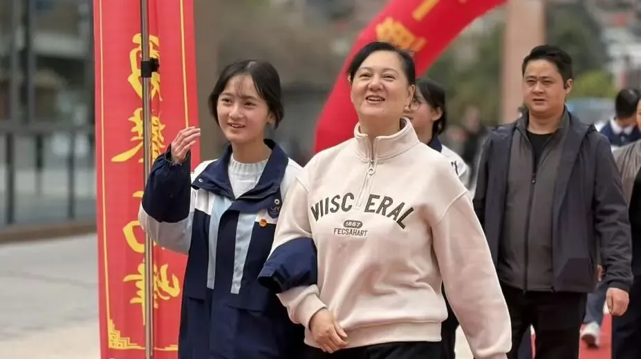百日冲刺,共赴山海!恺瑞学子誓战中考 第9张