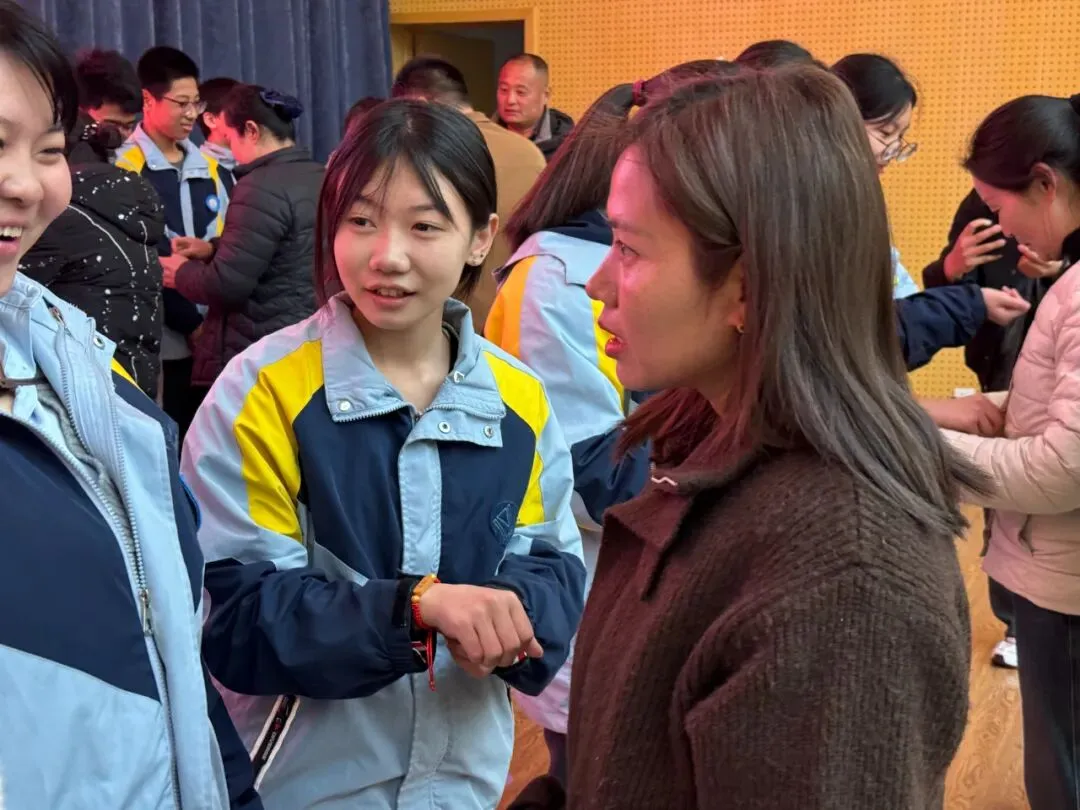 骏马奔腾启新程 青春筑梦赢中考——尼山孔子博雅学校举办2026届初三誓师大会 第9张 骏马奔腾启新程 青春筑梦赢中考——尼山孔子博雅学校举办2026届初三誓师大会 第9张